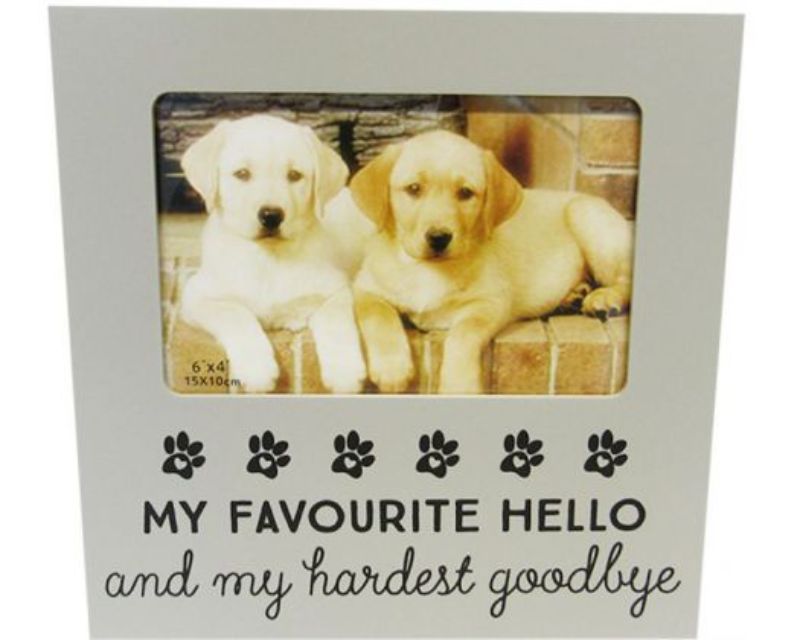 Wood dog photo frame for 6 x 4" photos, honoring pets with a heartfelt tribute and stylish home decor.