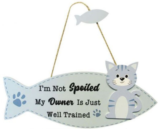 Wooden fish-shaped cat hanger measuring 28.5 x 12.5 cm, perfect for displaying cat accessories and home decor.