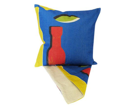 Mediterranean blue cushion cover, 44x44 cm, durable fabric, stylish zip for easy washing, perfect for vibrant home decor.