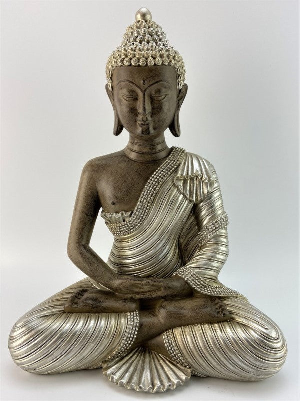 Meditating Buddha statue (24.5cm) exuding tranquility, perfect for meditation spaces and home decor.