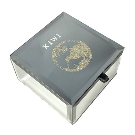 Elegant glass trinket box featuring a Kiwi bird design, perfect for storing jewellery and celebrating New Zealand heritage.