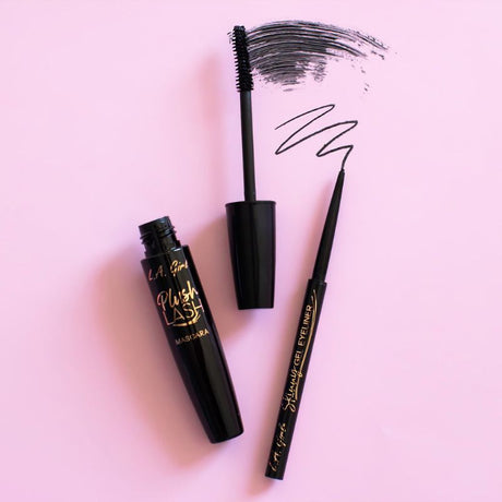 Plush Lash Mascara enhances lashes with volume and lift, featuring a clump-free formula for everyday stunning eyes.