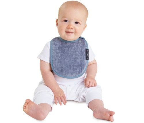 Infant Wonder Bib in grey, made of 100% cotton, absorbent, water-resistant, ideal for feeding and teething, and soft on delicate skin.