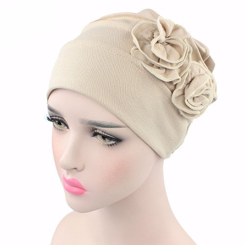 Floral Stretch Hat in beige with a stylish floral print, designed for comfort and sun protection, ideal for outdoor activities.