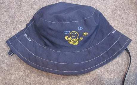 Cute octopus bucket hat for kids aged 4-6, offering sun protection and comfort with a 52CM fit for outdoor fun.