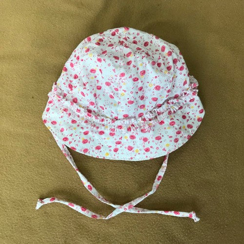 Small Floral Bucket - 49CM featuring a whimsical floral design, ideal for kids' storage and imaginative play.