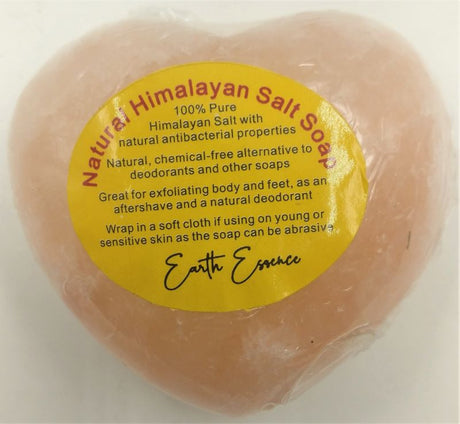 Heart-shaped 7cm Himalayan salt soap, featuring antibacterial properties for exfoliating and rejuvenating skin naturally.