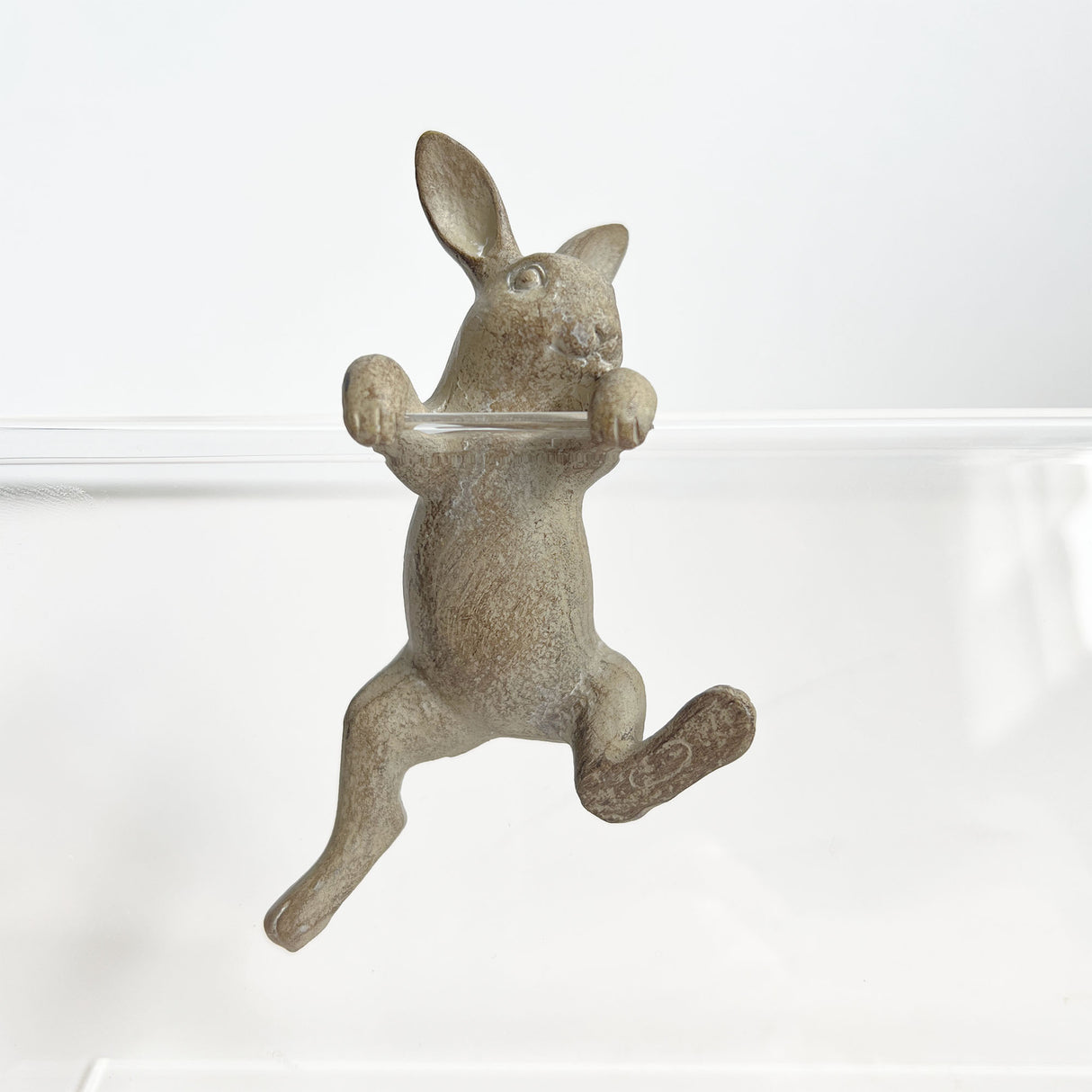 Charming natural resin rabbit ornament for hanging, perfect for home or office decor, measuring 6 x 4.5 x 9.5 cm.