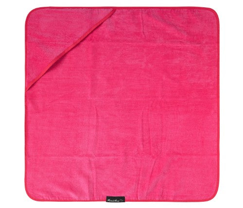 Cerise hooded towel for babies, ultra-soft and absorbent, provides warmth and comfort for bathtime with a fun design.