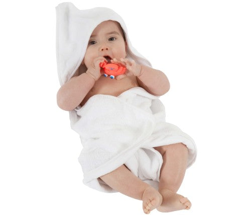 Luxurious white hooded towel for babies, crafted from soft cotton, ideal for post-bath warmth and comfort.