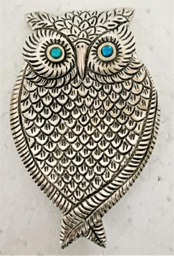 White metal owl incense holder, 13cm tall, blends whimsical design with functionality for a calming ambiance.