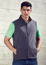 Mens Apex Vest in Black, 5XL, features water-repellent fabric, cozy fleece lining, and stylish scalloped back for warmth.