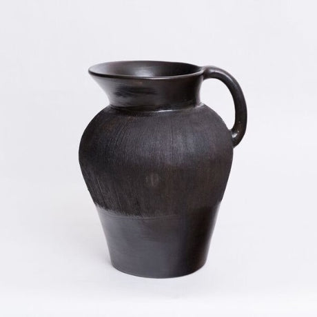 Elegant Lombok Jug, 27 x 30 cm, crafted from natural pottery, perfect for serving and cooking, retains heat efficiently.