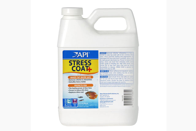 API Stress Coat aquatic conditioner in a 946mL bottle, designed to reduce fish stress and promote healing in aquariums.