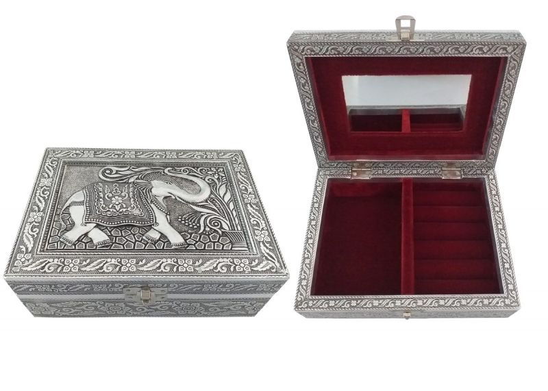 Jewelry Box With Ring Holder - Elephant Design (17.5cm)