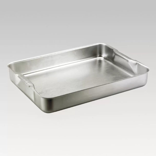 Utility Aluminium Roast Dish, 420 x 305 x 70 cm, durable, rust-resistant, excellent heat distribution for perfect roasting.