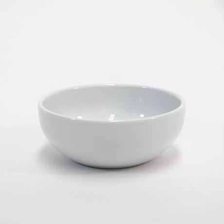 Elegant 140mm Royal Porcelain salad bowl, chip-resistant, ideal for salads and enhancing your dining experience.