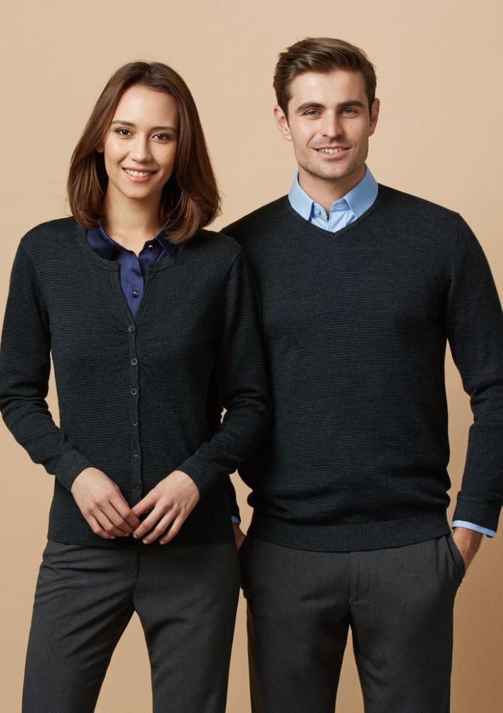 Mens Origin Merino Pullover in black, made from 100% Merino wool with a V-neck design, perfect for stylish comfort and versatility.