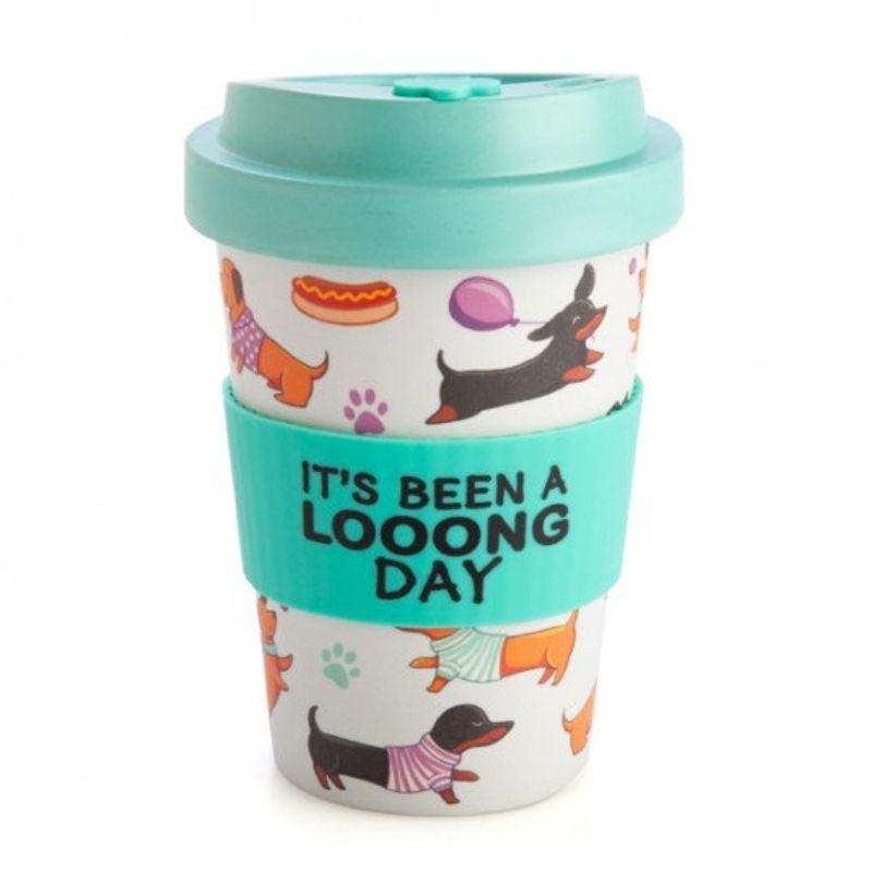 Eco-friendly bamboo cup featuring dachshunds on blue, with aqua lid and silicone band, perfect for 470ml drinks.