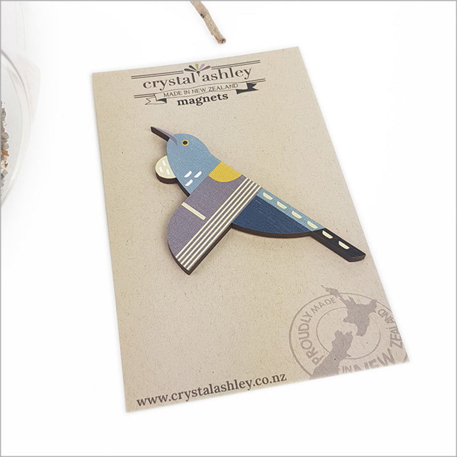 Folk Tui Magnet featuring iconic New Zealand bird design, perfect for fridge decoration and Kiwiana collectors.