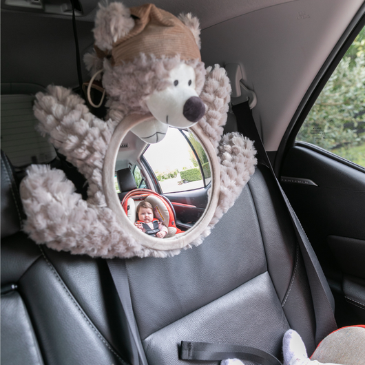 Backseat mirror featuring a moose bear design, ensuring baby safety and entertainment during car rides.