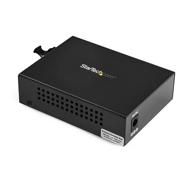 Gigabit Ethernet Fiber Media Converter for seamless network extension over 550m, featuring 850nm MM LC support and plug-and-play setup.