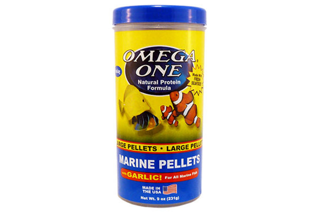 Omega Garlic Marine Pellets in a 231g package, ideal sinking fish food for medium to large marine fish with enriched garlic.