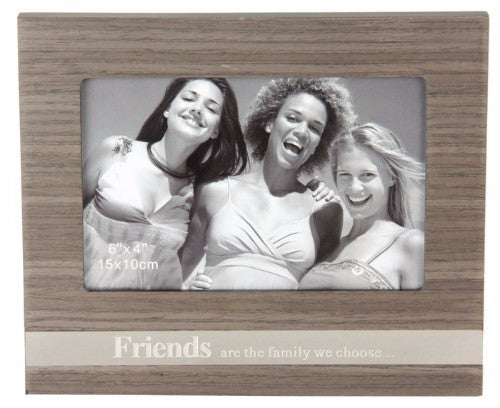 Elegant 'Woof' photo frame for dog lovers, featuring etched words, measures 19 x 16 x 1.6cm, perfect for cherished pet memories.