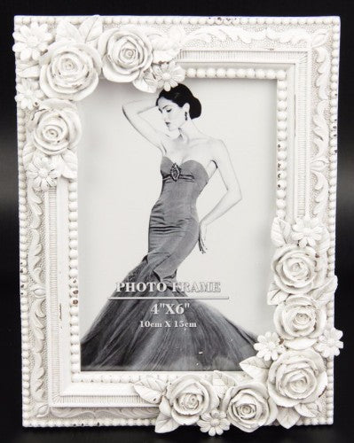 Elegant polyresin Primrose Frame for 4x6 photos, perfect for showcasing cherished memories in any decor.