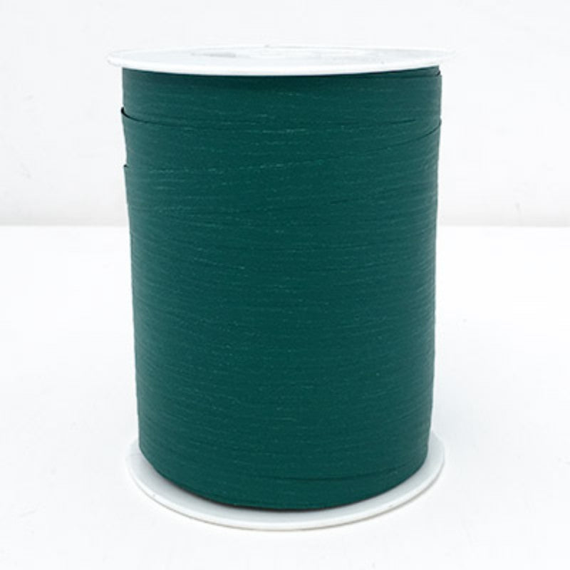 Curling ribbon in rich Hunter color, 10mm wide and 250m long, perfect for elegant gift wrapping and crafting projects.