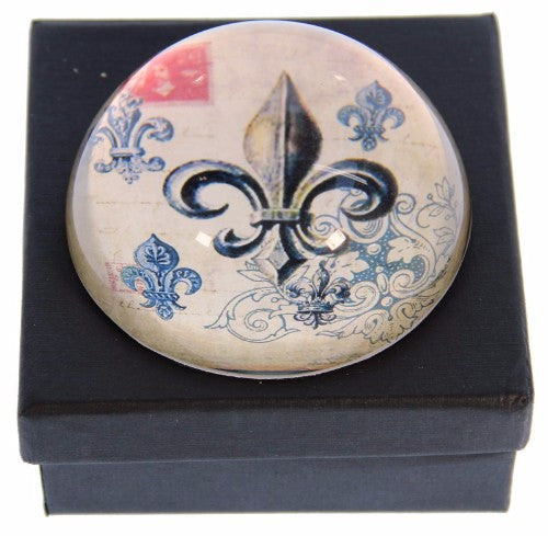 Elegant Fleur De Lys paperweight, 7.8cm, combines functionality and style for a refined workspace accessory.