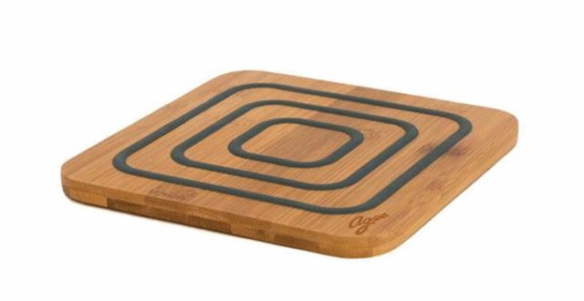 Stylish 17cm grey bamboo trivet for protecting surfaces from hot cookware, combining functionality with modern kitchen decor.