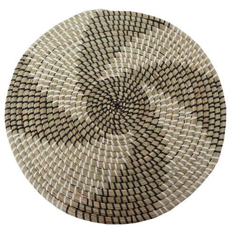 Eco-friendly seagrass placemat with durable plastic weaving, perfect for enhancing dining spaces with natural elegance.