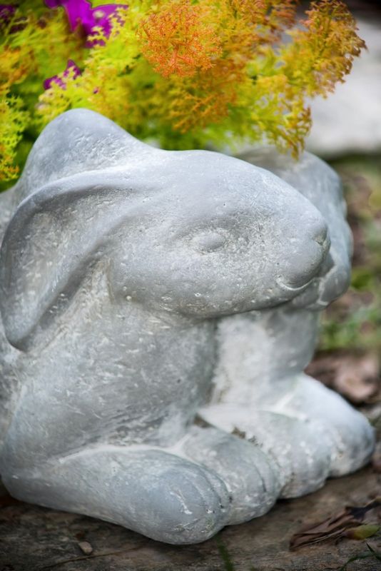 Charming 30cm Rabbit Planter in durable fiberglass resin, perfect for showcasing blooms, herbs, or succulents indoors or outdoors.