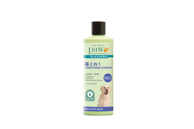 PAW 2 in 1 Conditioning Shampoo in 500ml bottle, offers gentle cleansing and conditioning for a soft, fresh-smelling coat.