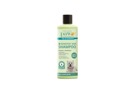 Sensitive shampoo for dogs and cats, nourishing and soothing with natural ingredients for healthy skin and coat.