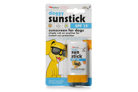 Petkin Doggy Sunstick 14g offers SPF 15 protection for dogs with a non-greasy formula and a pleasant vanilla coconut scent.