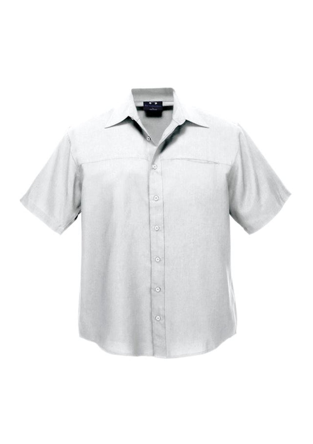 Men's white short sleeve shirt with a standard collar, jet chest pocket, and breathable fabric for style and comfort.