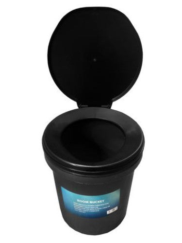Portable 20L toilet bucket with a removable seat for convenience, sanitation, and easy cleaning during camping or emergencies.