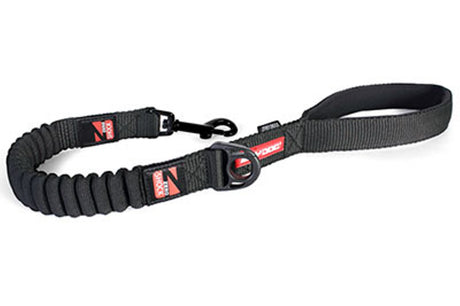 Dog leash with Zero Shock technology, 60cm length, absorbs jolts, soft grip, reflective trim for safety during walks.