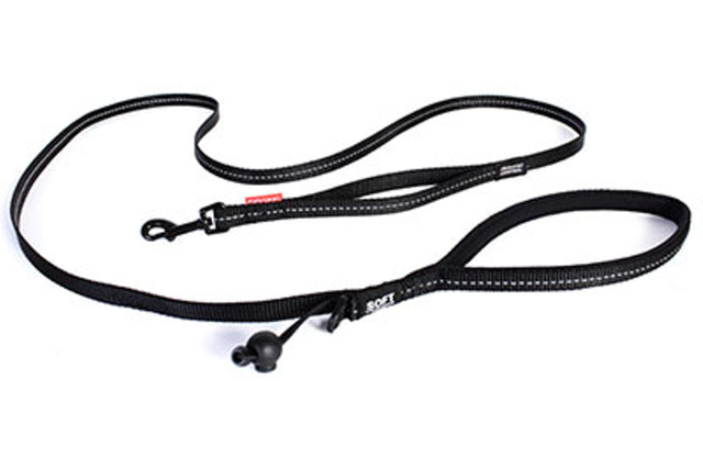 EzyDog Soft Trainer Lite 12mm Black leash with soft webbing, reflective stitching, traffic control handle, and accessory D-ring.