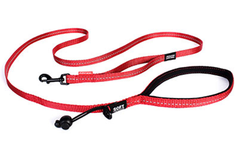 Ezy Dog Soft Trainer Leash Lite in red, 6 ft long, features soft neoprene handle and reflective webbing for safety and comfort.