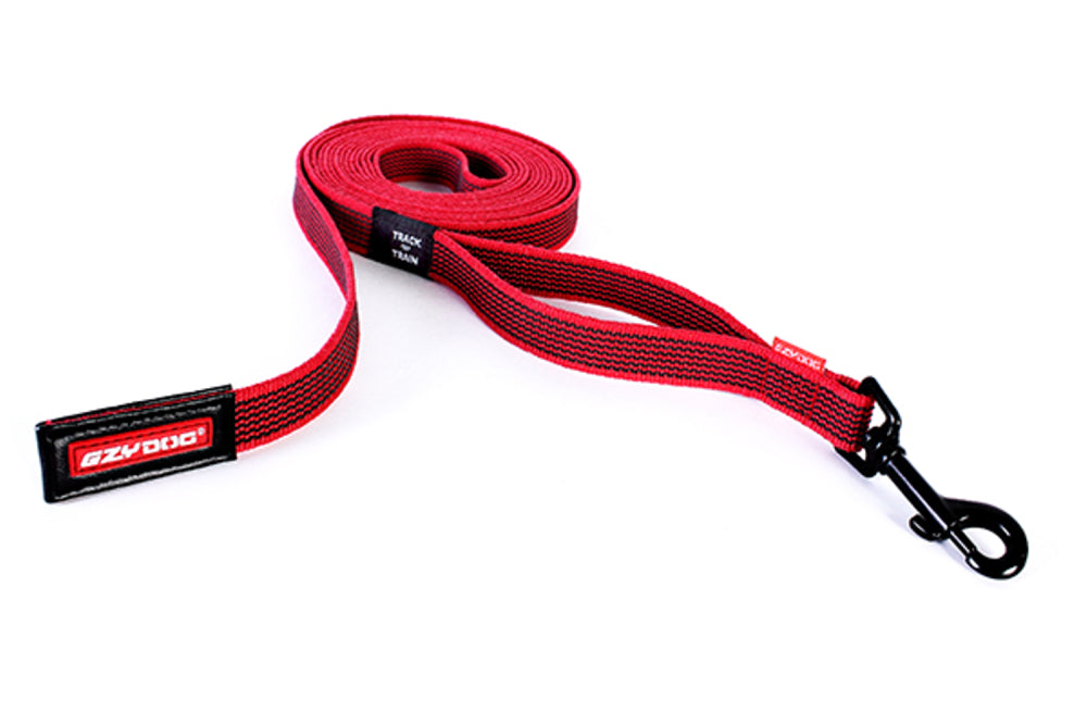 EzyDog Track'n Train 5m Red leash, lightweight and durable, designed for training and outdoor adventures with enhanced visibility.