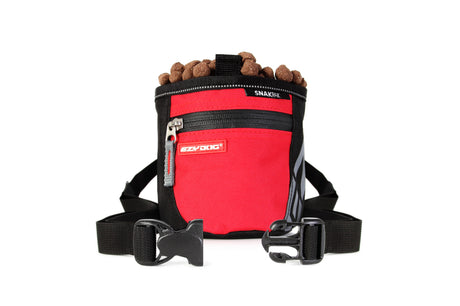 EzyDog SnakPak in Red, a hands-free treat pouch with magnetic opening, ideal for walks and training with ample storage.