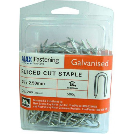 Zinc-aluminium fence staples, 27mm x 2.8mm, 500g pack for durable fastening of fencing wire to posts.