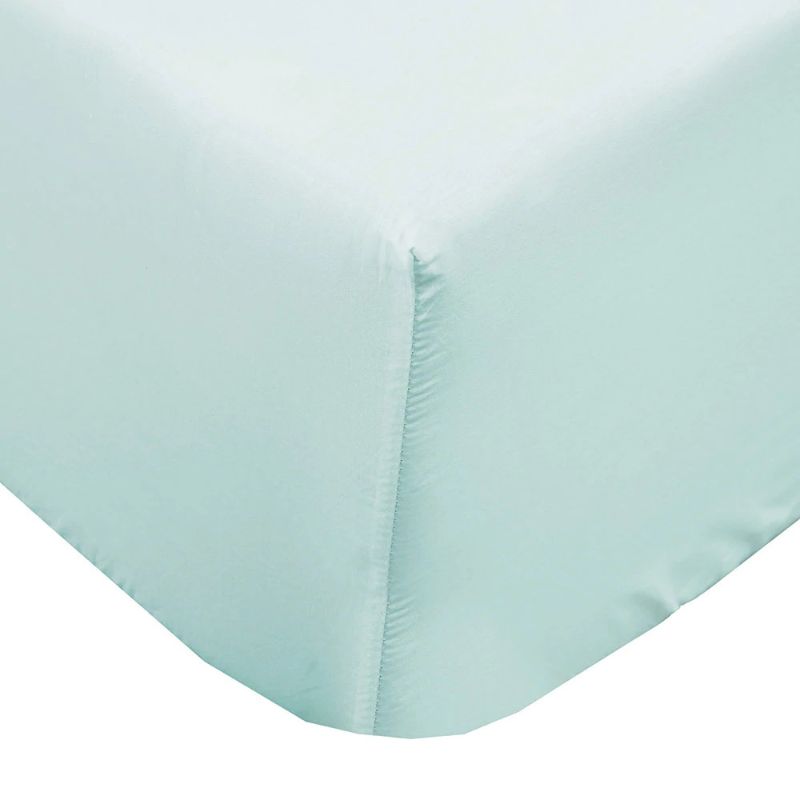 Sea Foam fitted sheet for queen beds, made from 100% cotton, 250 thread count, breathable, and OEKO-TEX certified.