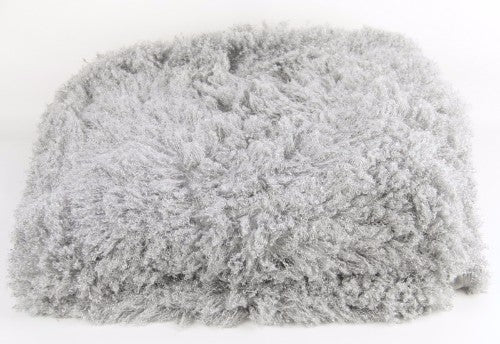 Luxurious grey crimped long hair throw, 150 x 180 cm, featuring ultra-soft texture and micro mink backing for comfort.