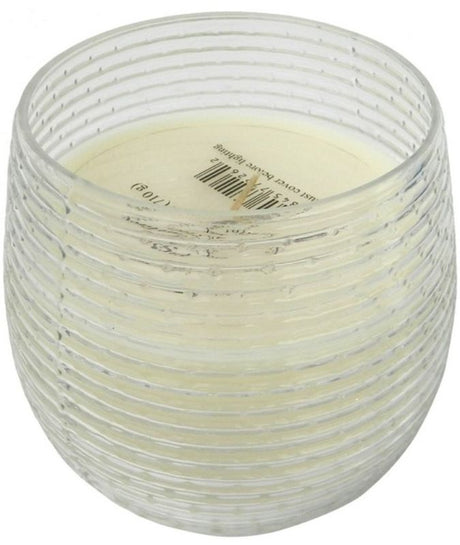 Elegant gold foil holder with horizontal ribbed design, 12.7cm scented soy candle emitting Earl Grey fragrance.