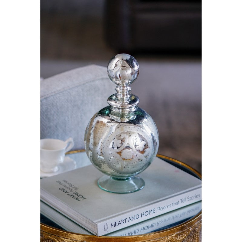 Antique mirrored vase (15x28cm) showcasing vintage charm, perfect for fresh flowers or as an elegant decor piece.