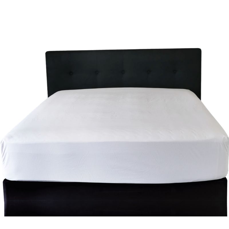 Weavers Premium Long Single Fitted Sheet in white, made of 50% cotton and 50% polyester, wrinkle-resistant and durable.